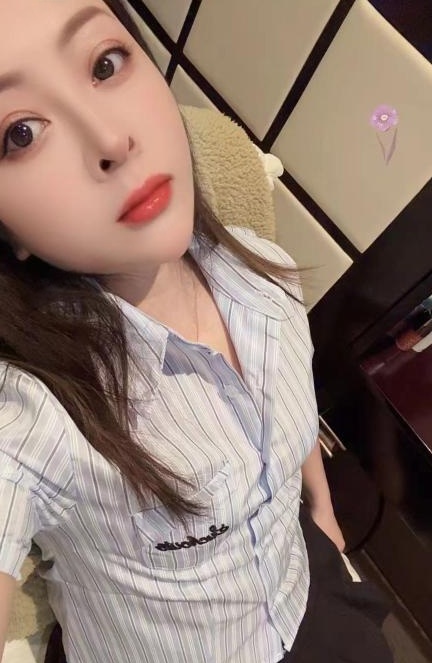 大胸小米