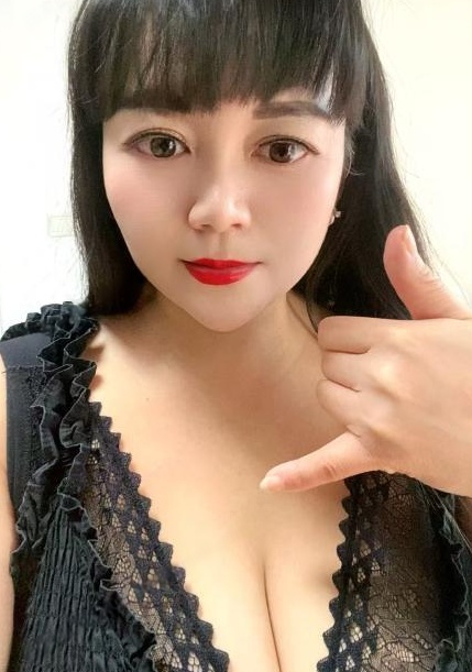 夜战大胸熟女