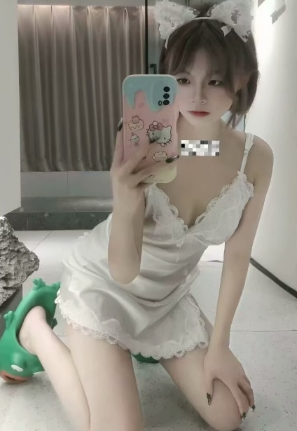 大奶兼职叮叮