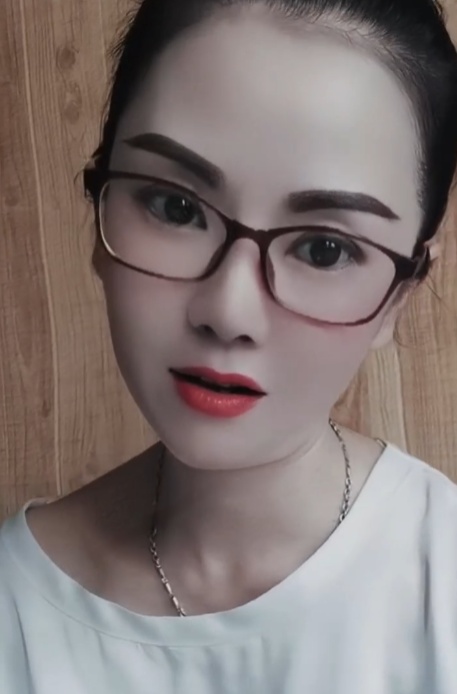 钟家村瑶瑶嫂子