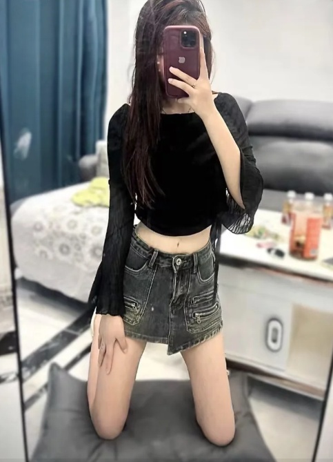 惠城舌吻晓雅
