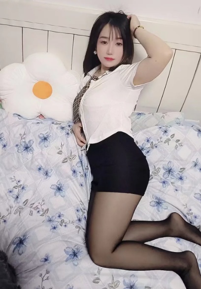 制服体验小乖乖