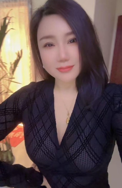 凤凰茶城极品少妇