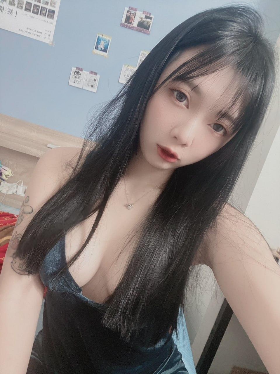 南山区大奶美女