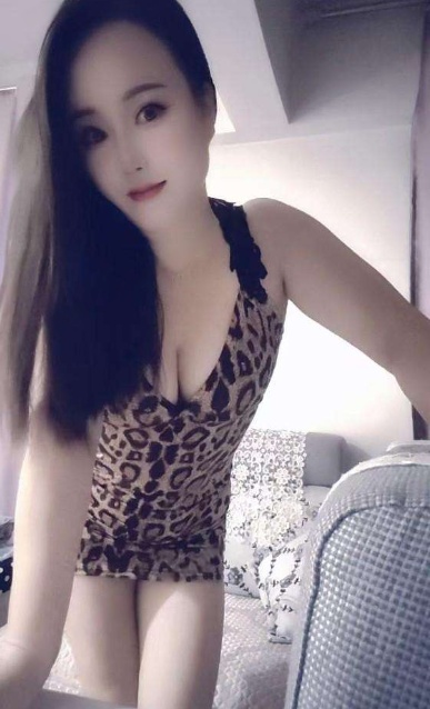 定西路魅力无限小姐姐