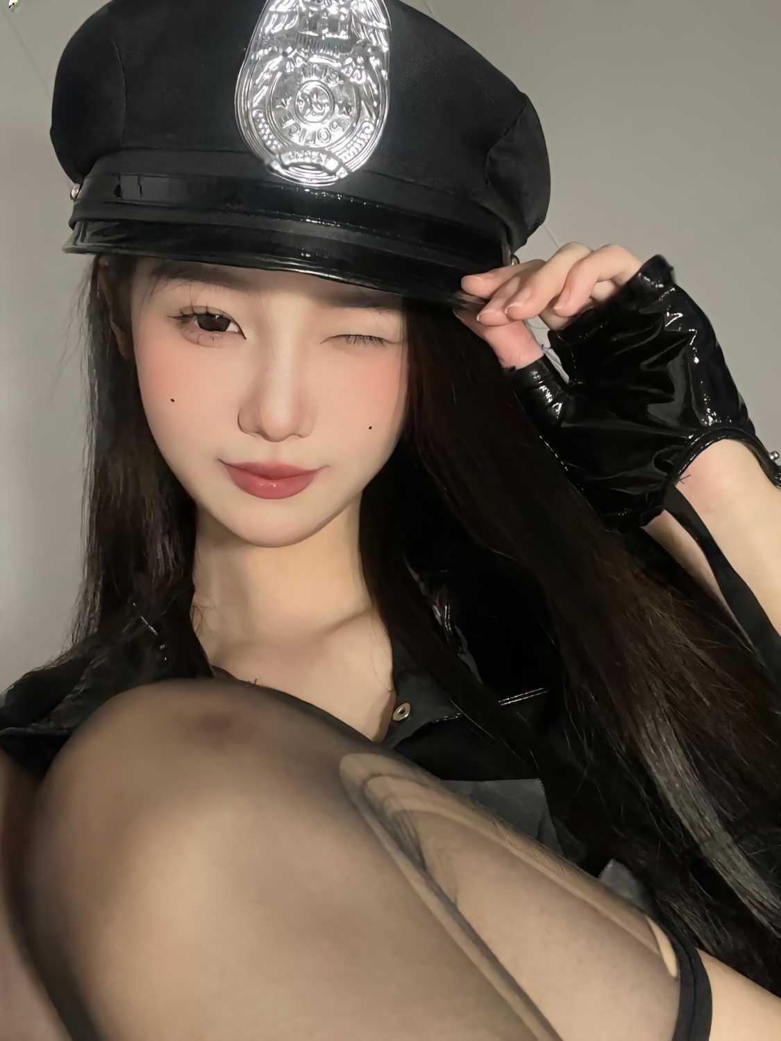 肤白气质服务好妹子