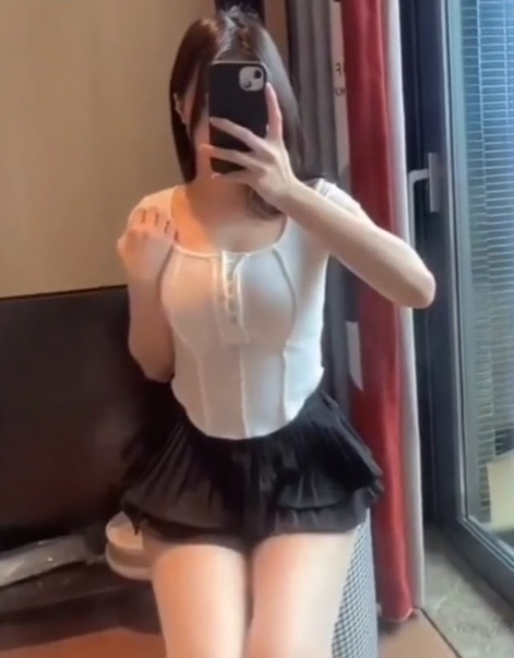 风骚小粉的琴子