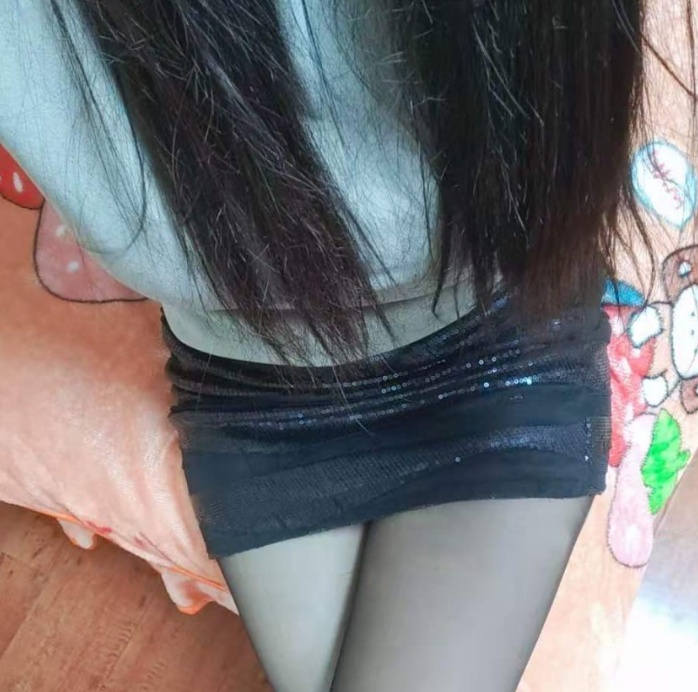 骚逼丝袜少妇
