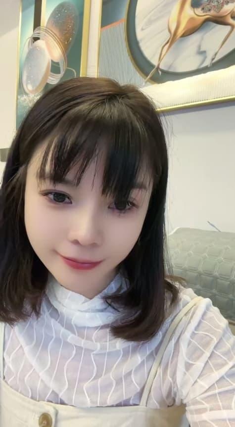 臀推大屁股妞