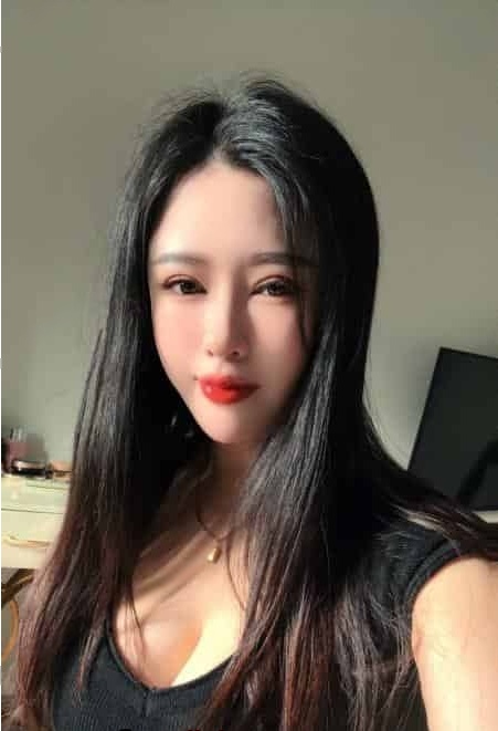 风情万种喷水少妇紫一