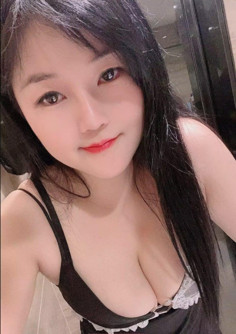 粉嫩水多邻家美少女