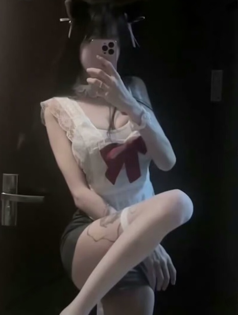 长腿气质御姐（有丝袜）