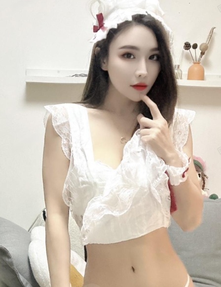 颜值翘臀Tina