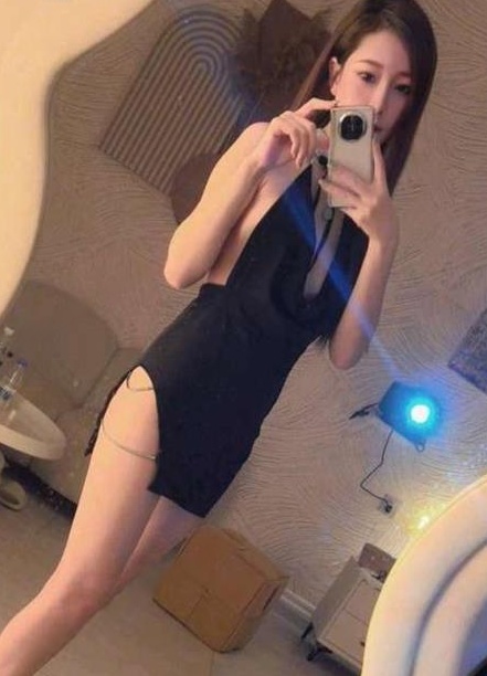 情趣骚女小妮子