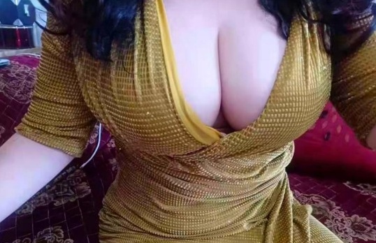 巨乳金善姐姐