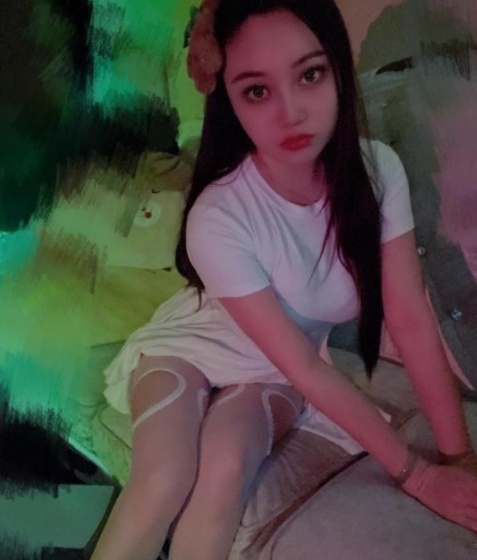 和平美女小红