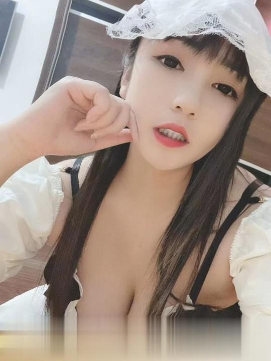 小范儿有点混血的感觉
