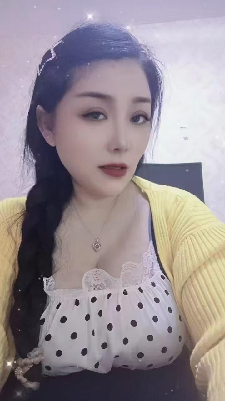 黄岛G乳兼职少妇