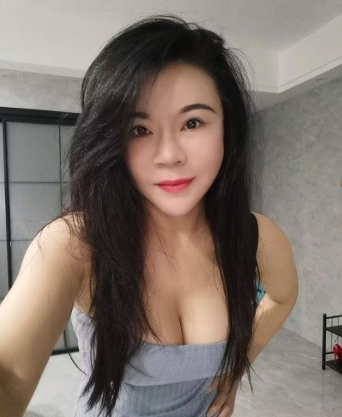 少妇飘雪