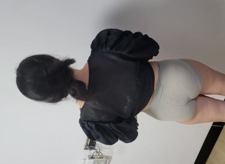 服务系的安瑶