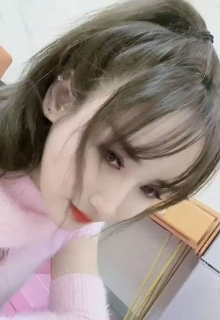 蓉蓉美女