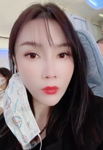 双桥性感黑丝御姐