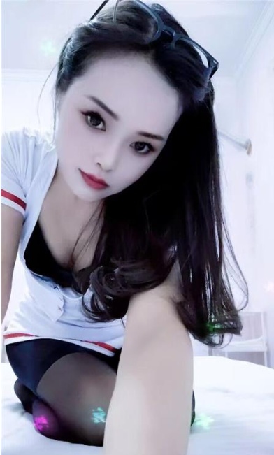 万达中心高个小姐姐