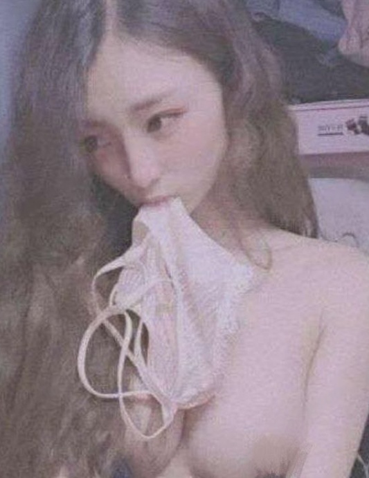 扬州胸软骚货粉嫩多汁