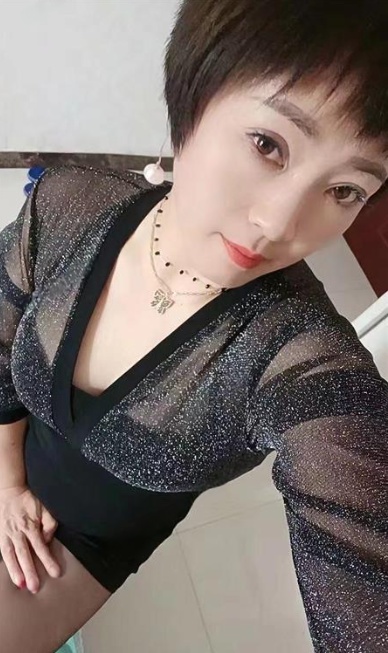 一个熟女