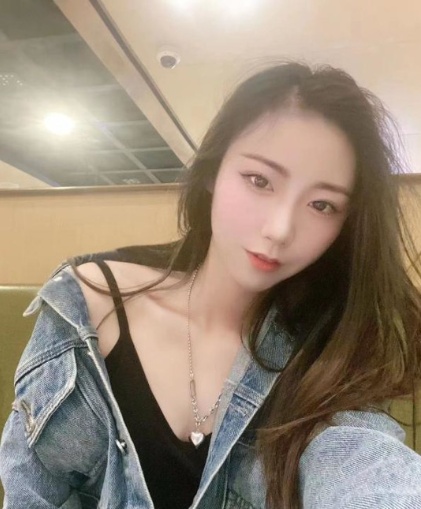 知性美露露