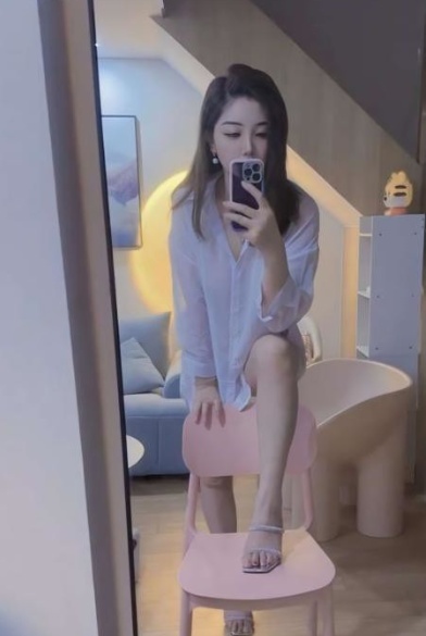性感骚妇小樱姐