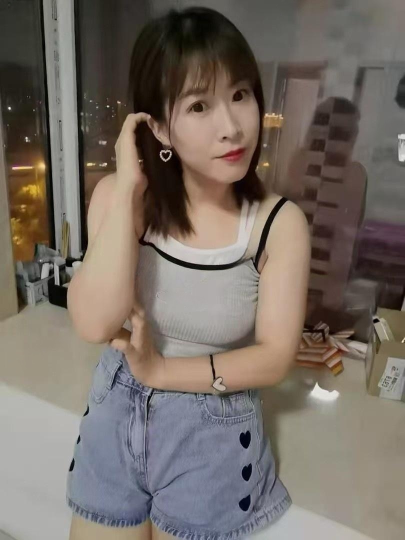 万柏林兼职大胸妹