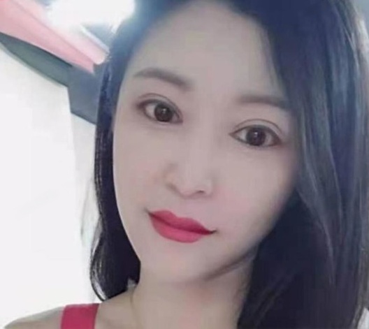 少妇琳薇