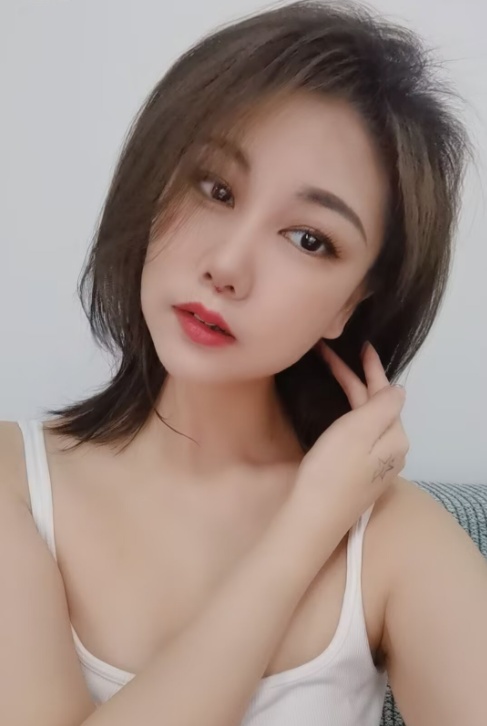 杨箕COCO美女