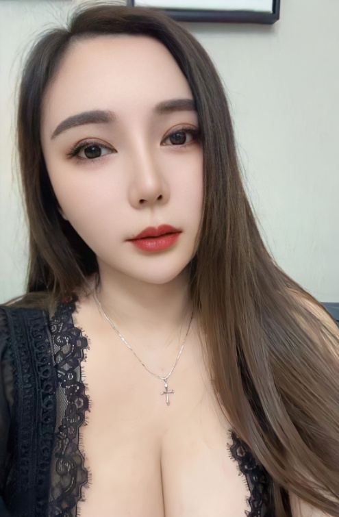 大胸气质少妇