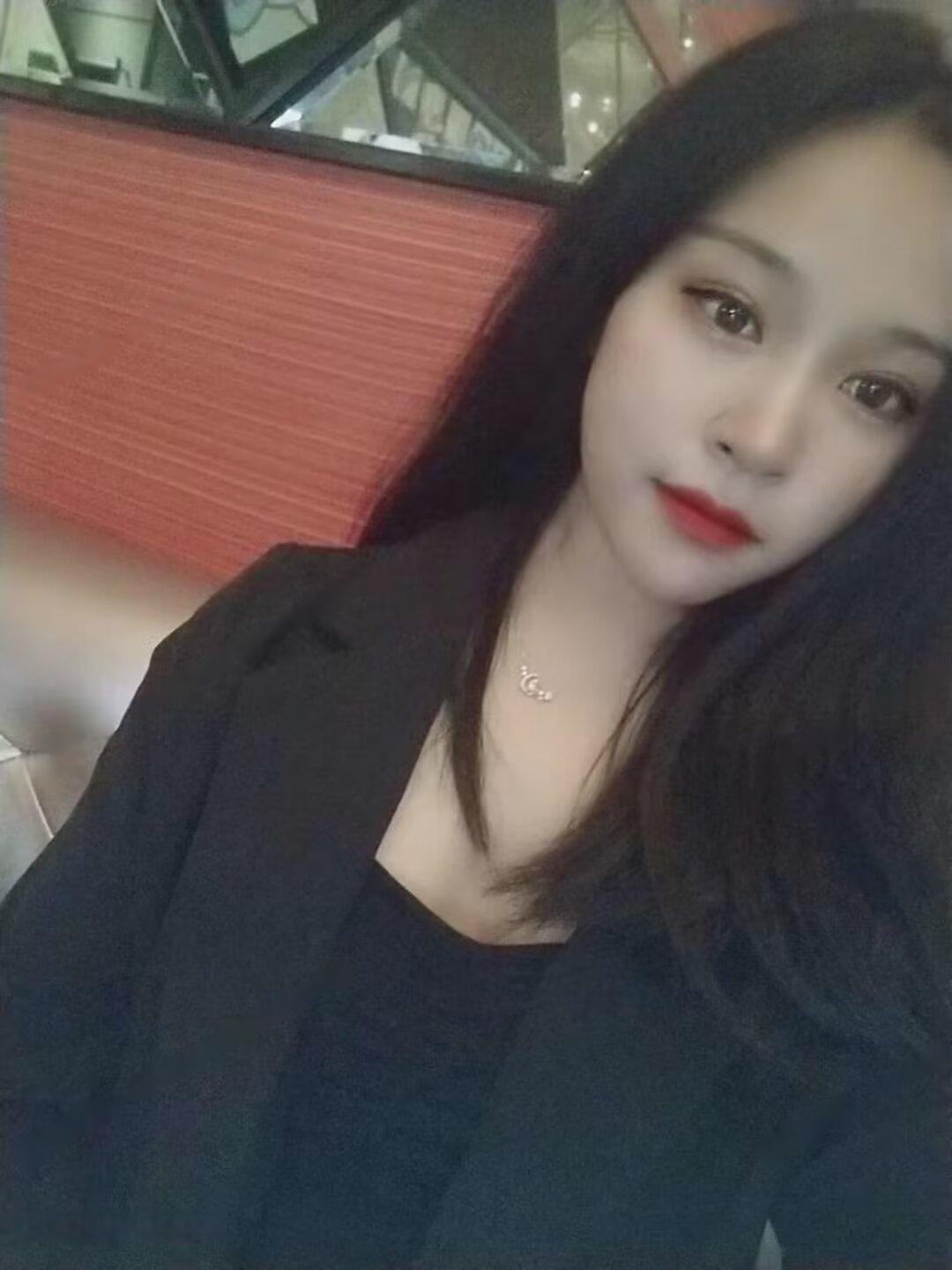 肤白貌美小烧杯