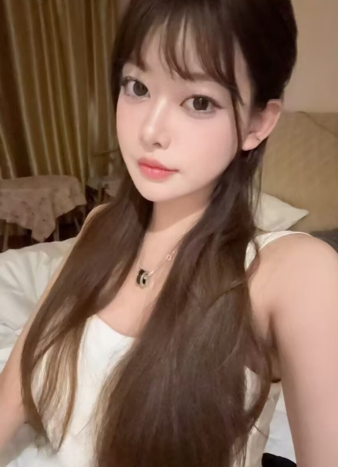 平江女神小奈