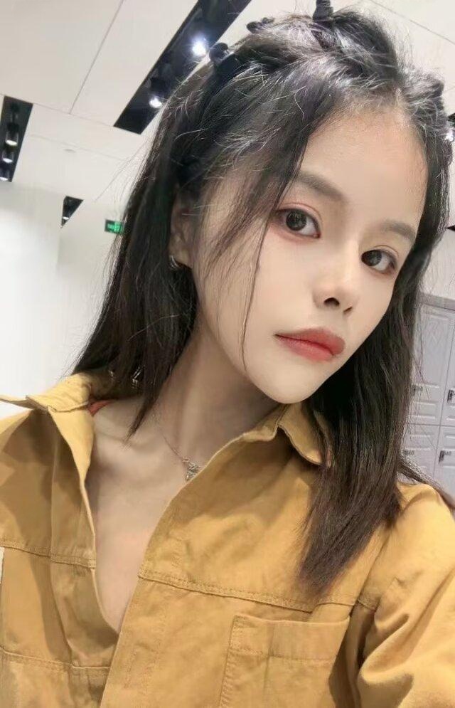 龙华小姐姐