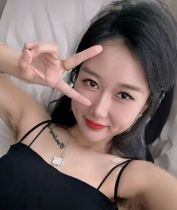 泉山大胸妹子
