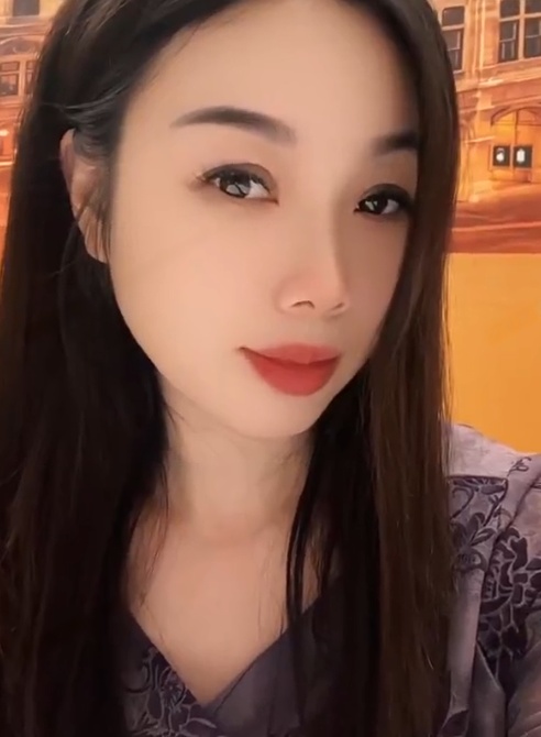 宝安欧美臀气质御姐