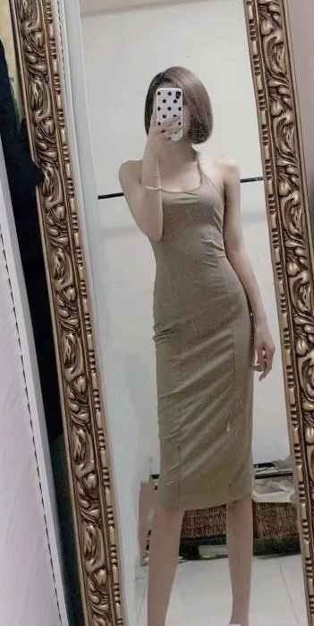 附近的小姐姐