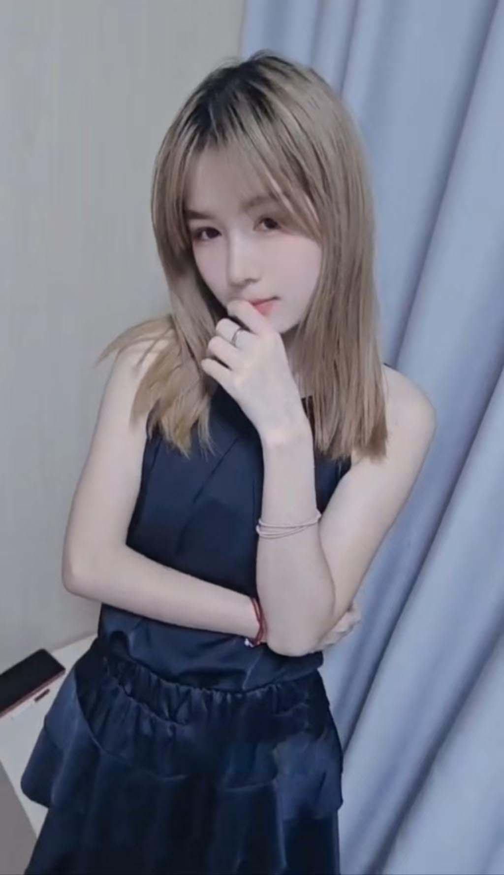 南京极媚极骚小湿妹水超多