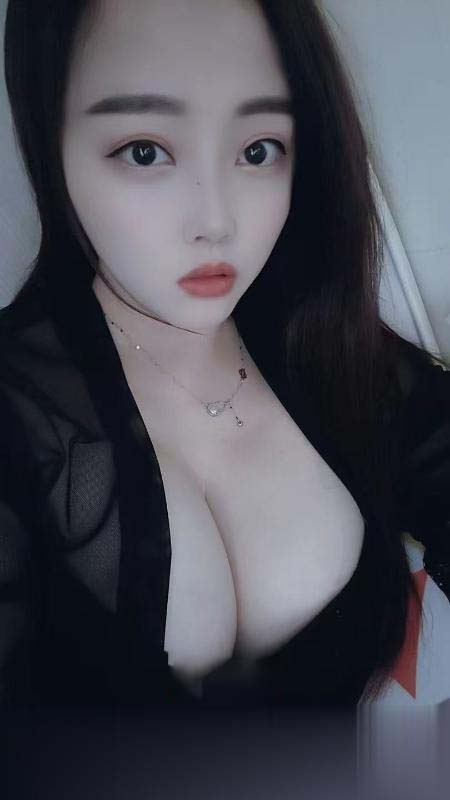 身材凹凸性感骚妹兼职中出好爽好浪