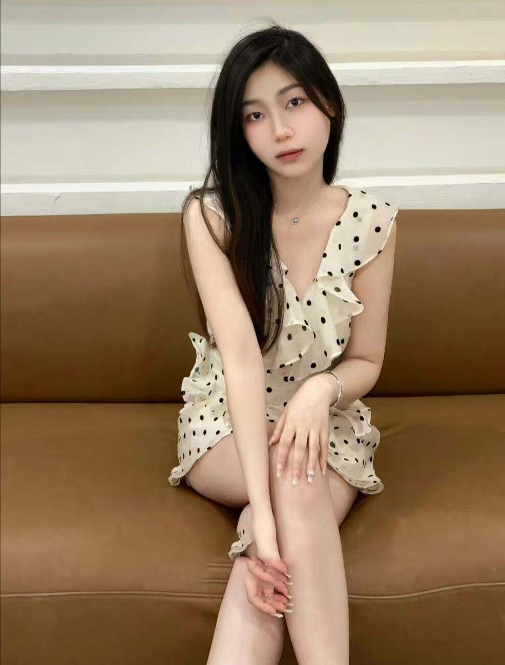老师人美声娇体软、叫的好听