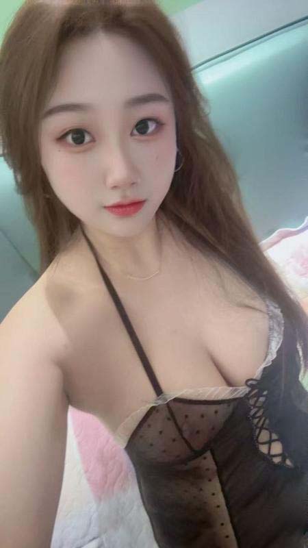 美甲兼职少妇