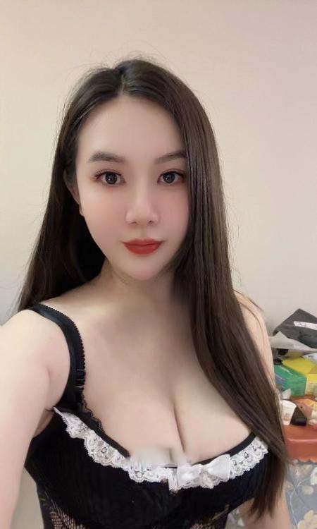 西安丰腴大奶少妇
