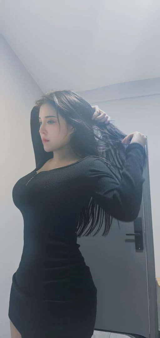 爆操白呼小妹