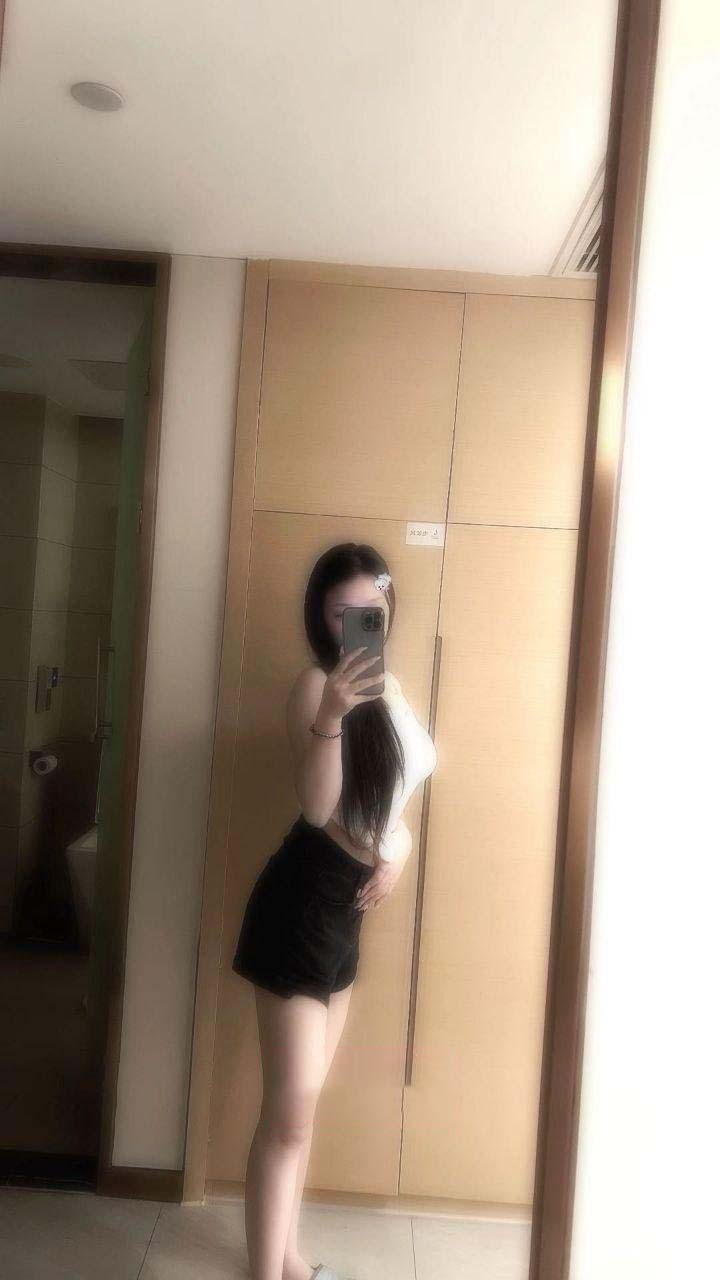 贵阳花果园00后嫩妹熙宝
