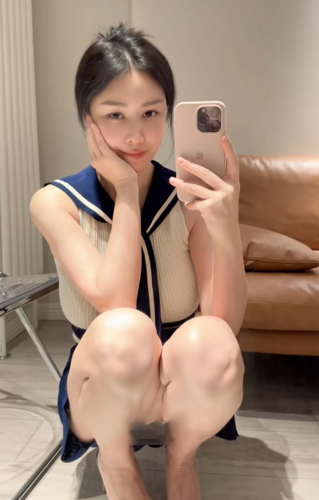 青岛肤白貌美大长腿美女