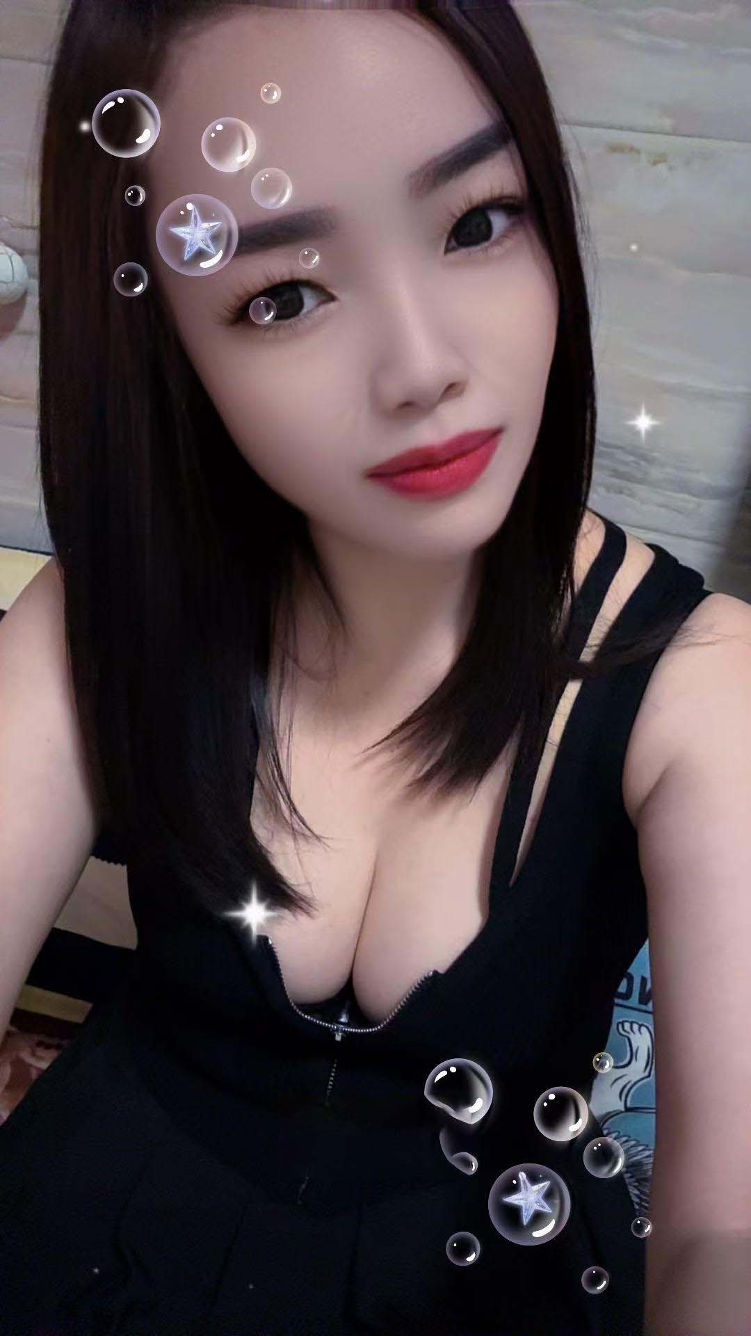 风骚大胸御姐花花